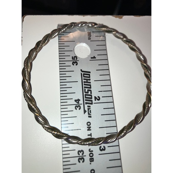 Vintage 2 Texture Silver-Tone Rope Style Bangle 2.75 Inch Around Bracelet! - Picture 8 of 9